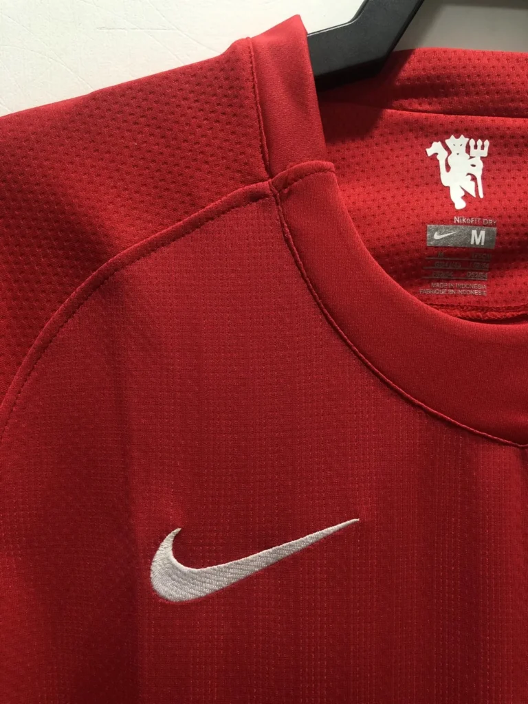 mdo mun aig moscow 2008 long sleeve 04 inside neck detail