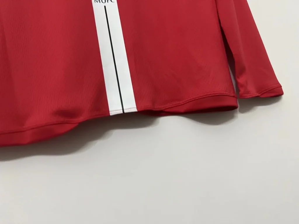 mdo mun aig red long sleeve 03 back hem detail