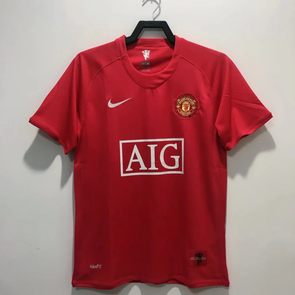 Manchester United AIG Red Short-Sleeve Football Shirt — Retro / Classic