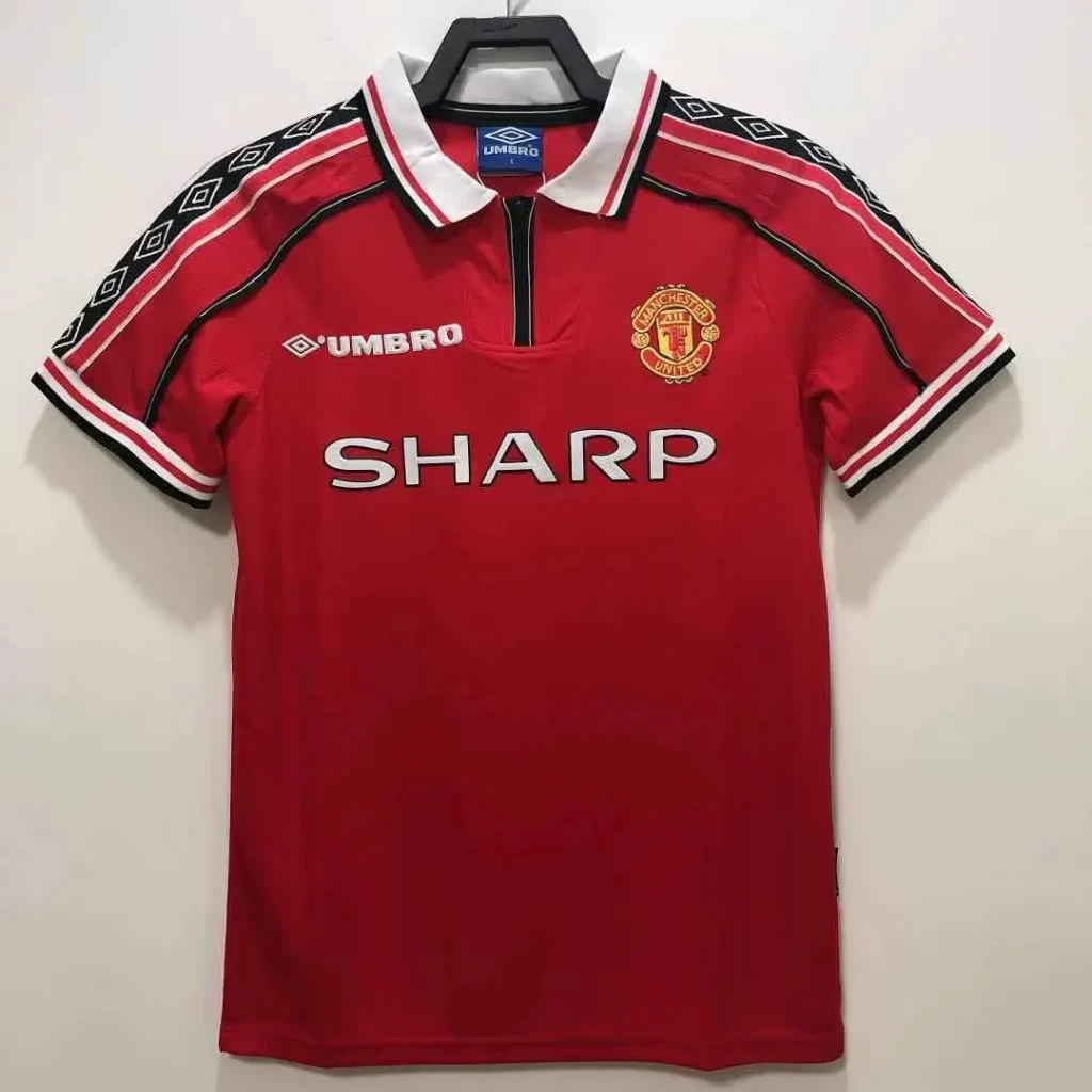 Manchester United Sharp Red Short-Sleeve Football Shirt — Retro / Classic